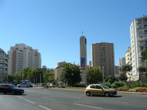 Début de l'église Pie X à la piste cyclable 